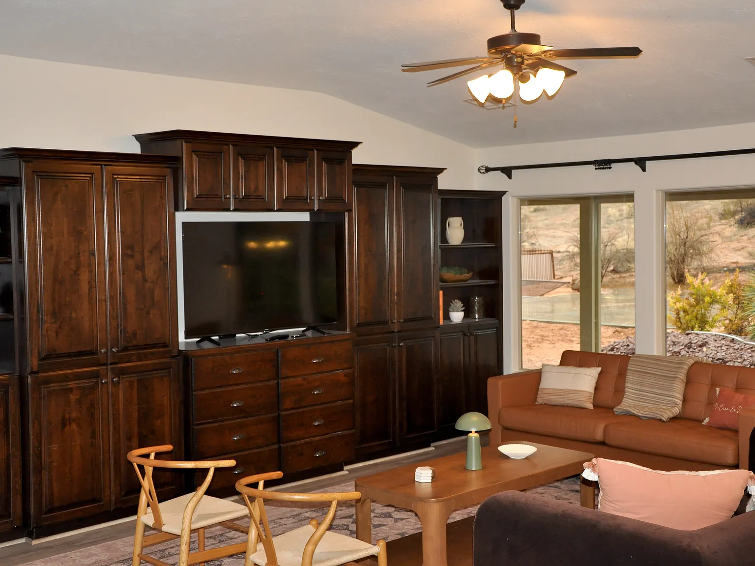 4 bed, $4,500 — Photo 2