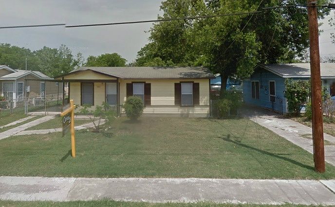 1st image of 3811 Motes Dr