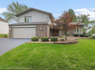 345 Falcon Ridge Way, Bolingbrook, IL 60440