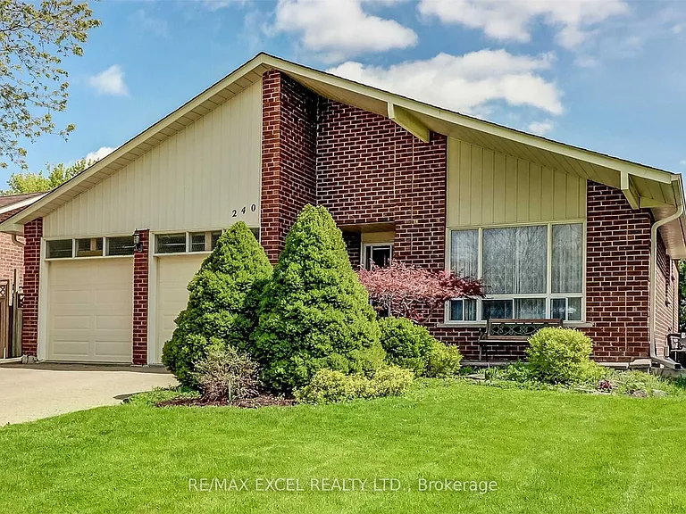 240 Yorkshire Dr #LOWER — Photo 1