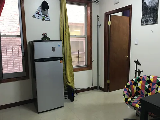 Rented by Century 21 New Golden Age Realty | media 19