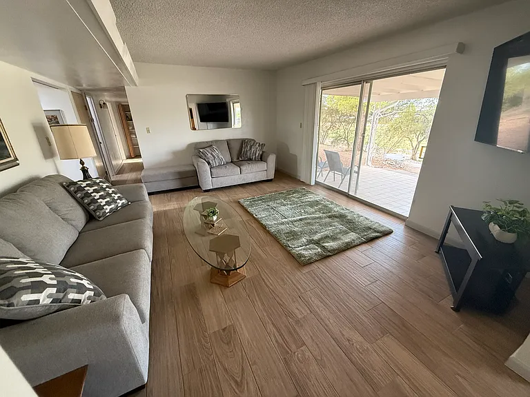 1832 S Tam O Shanter Ave — Photo 23
