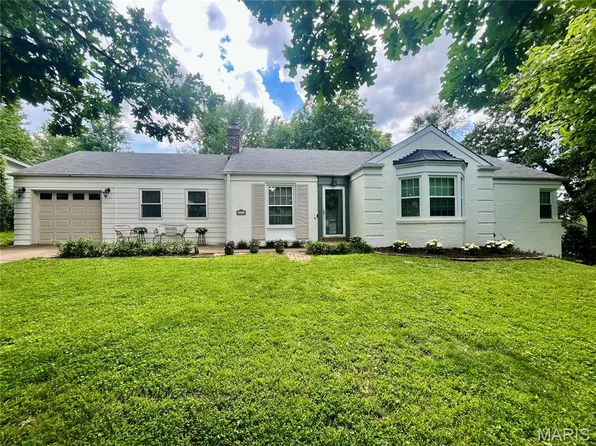 9400 Tilles Dr, Saint Louis, MO 63144