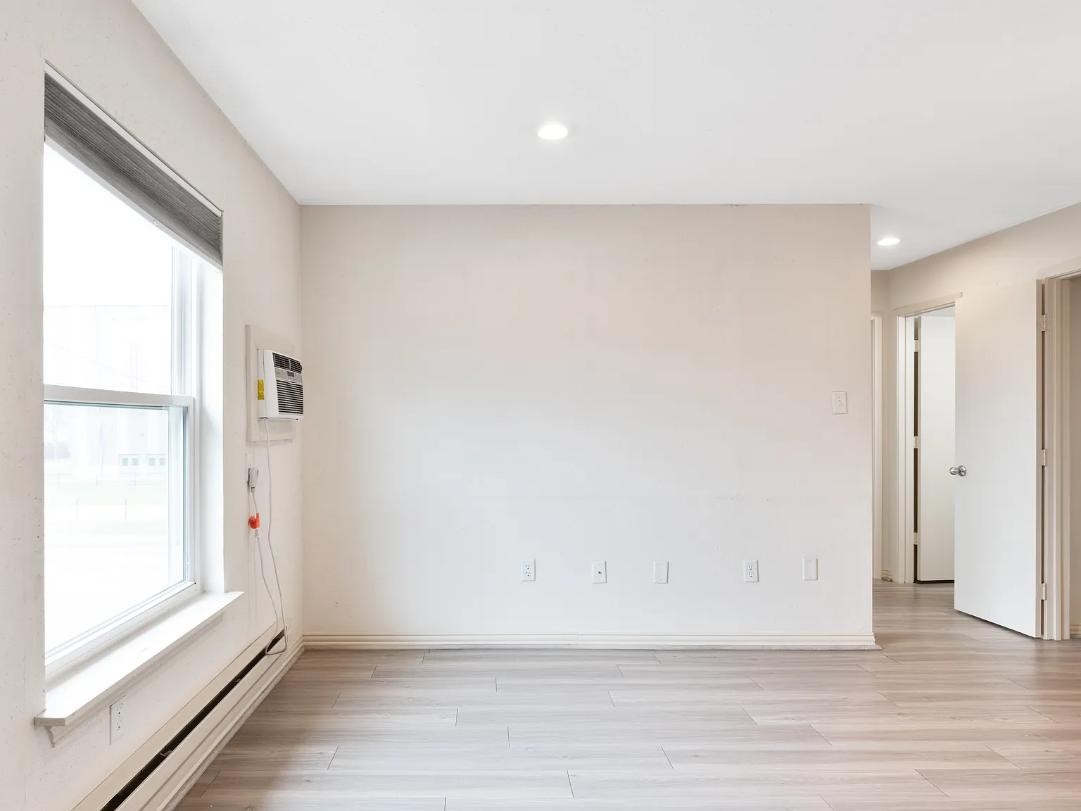 3514 Scott St — Photo 4