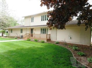 2503 Hackberry Dr, Iowa Falls, IA 50126