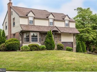 301 Canterbury Rd, Havertown, PA 19083