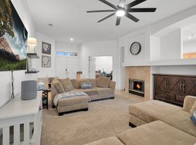 45180 Debbie Dr, La Quinta, CA