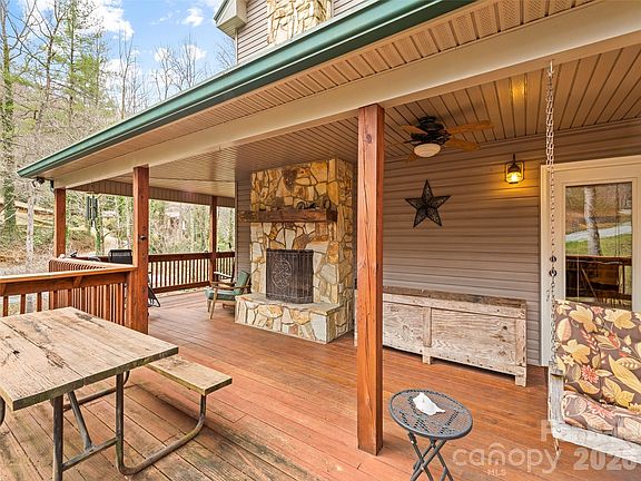 2nd image of 3975 Mountain Creek Rd