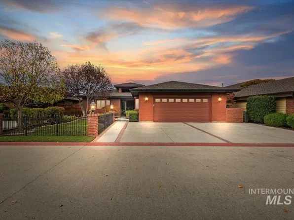 3306 W Hillcrest Ln, Boise, ID 83705