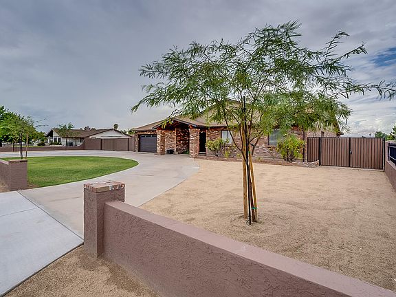 3rd image of 11422 N 50th Ave