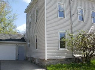1918 E John St, Appleton, WI 54915