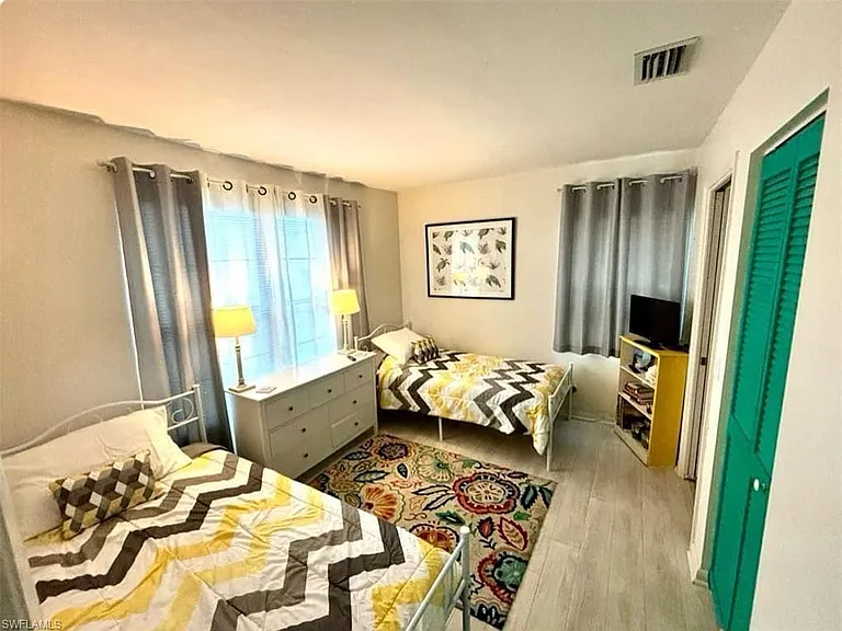 489 Tallwood St #B-101 — Photo 12