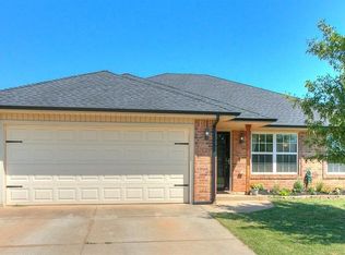 11445 SW 25th Ter, Yukon, OK 73099