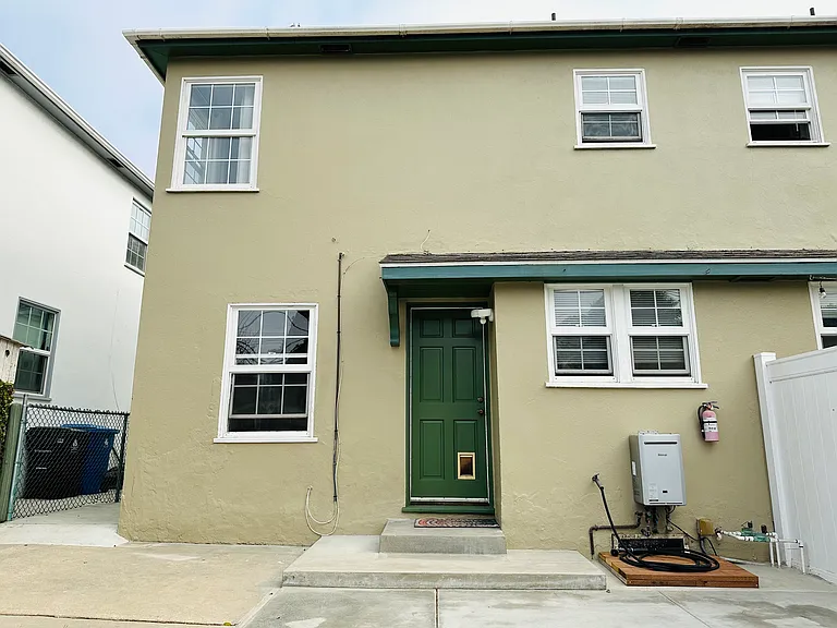 7361 W Manchester Ave — Photo 40