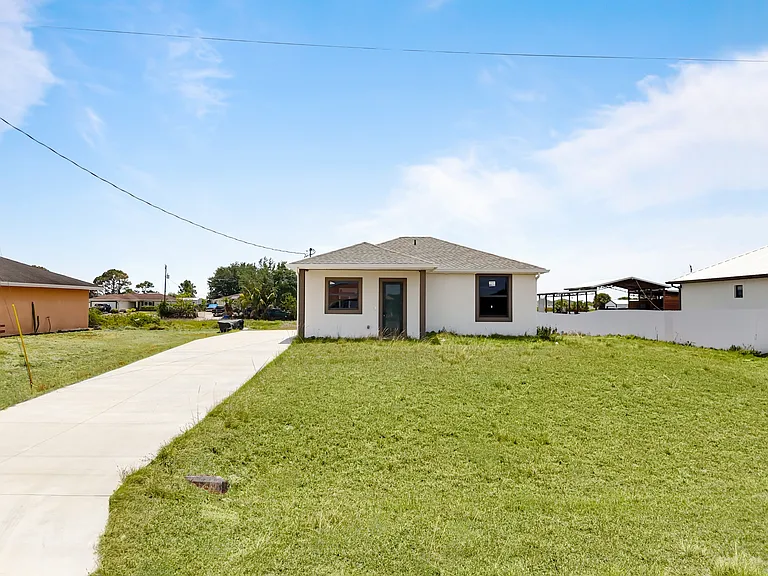 8014 Mangrove Cir — Photo 12