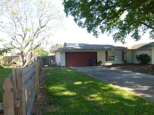 1st image of 2806 Barnie Ln
