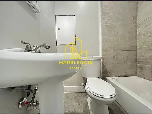 684 Grove St #33L — Photo 5