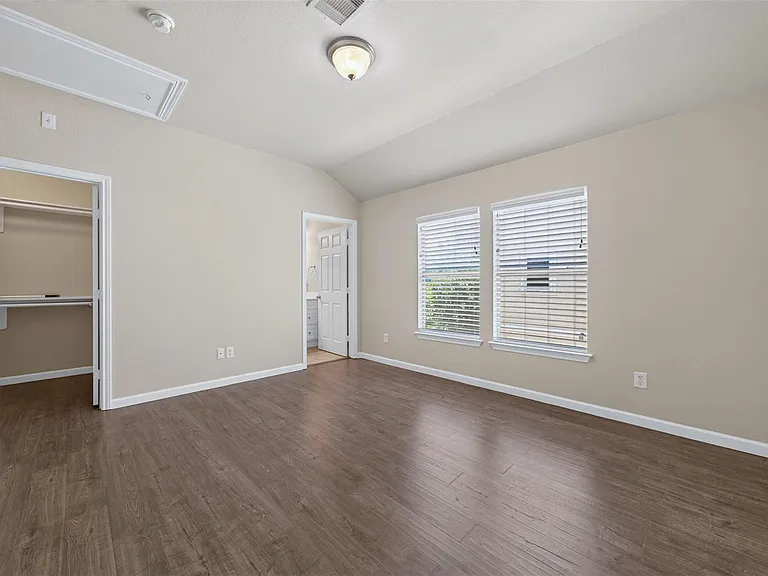 1317 Paige St — Photo 23
