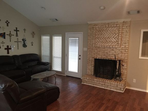 2nd image of 5214 San Antonio Ave