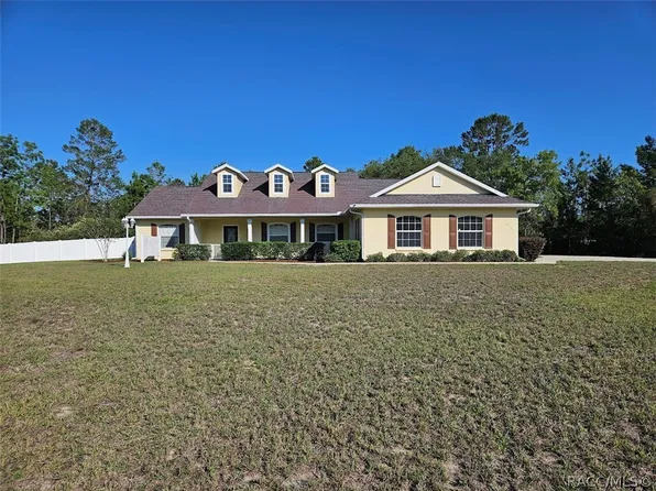 6371 N Mead Ter, Citrus Springs, FL 34433