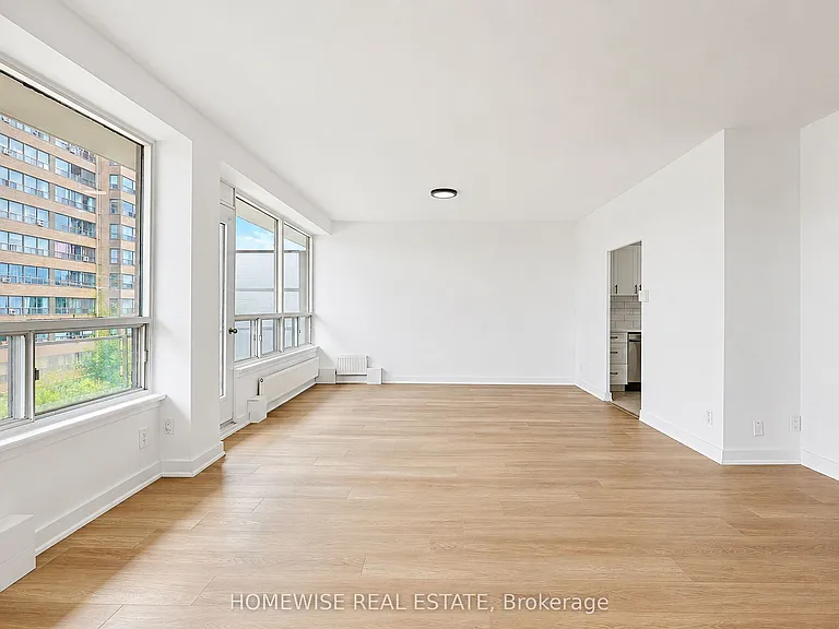 2500 Bathurst St #307 — Photo 12