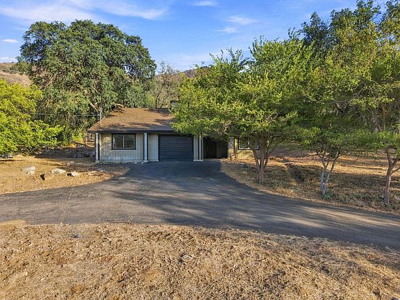 2nd image of 41113 Oak Ridge Drive #A