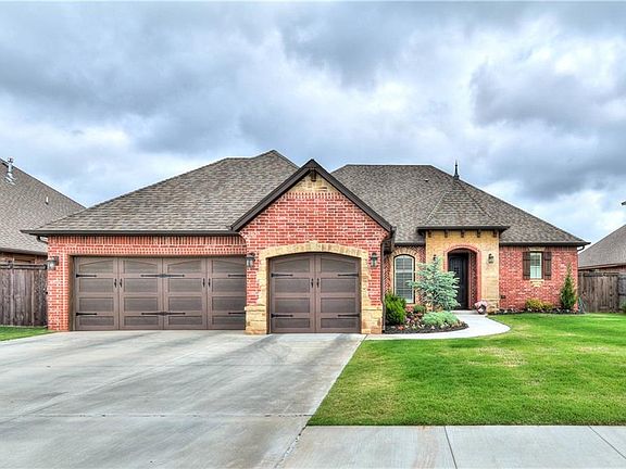 2nd image of 305 SW 175th Ter
