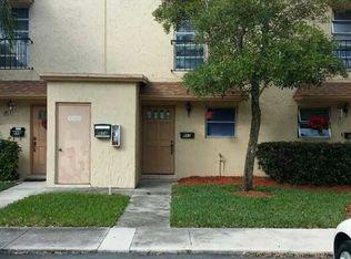 511 N Pine Island Rd, Plantation, FL 33324