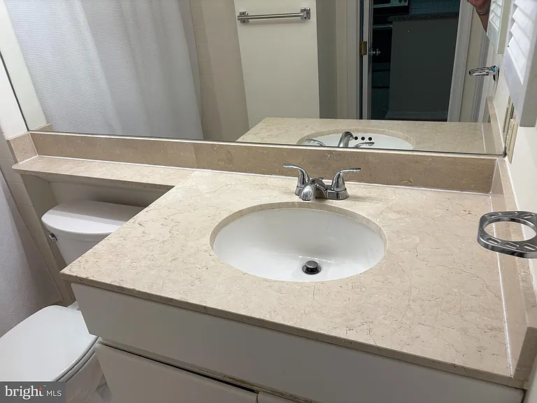 701 Pennsylvania Ave #1110 — Photo 7