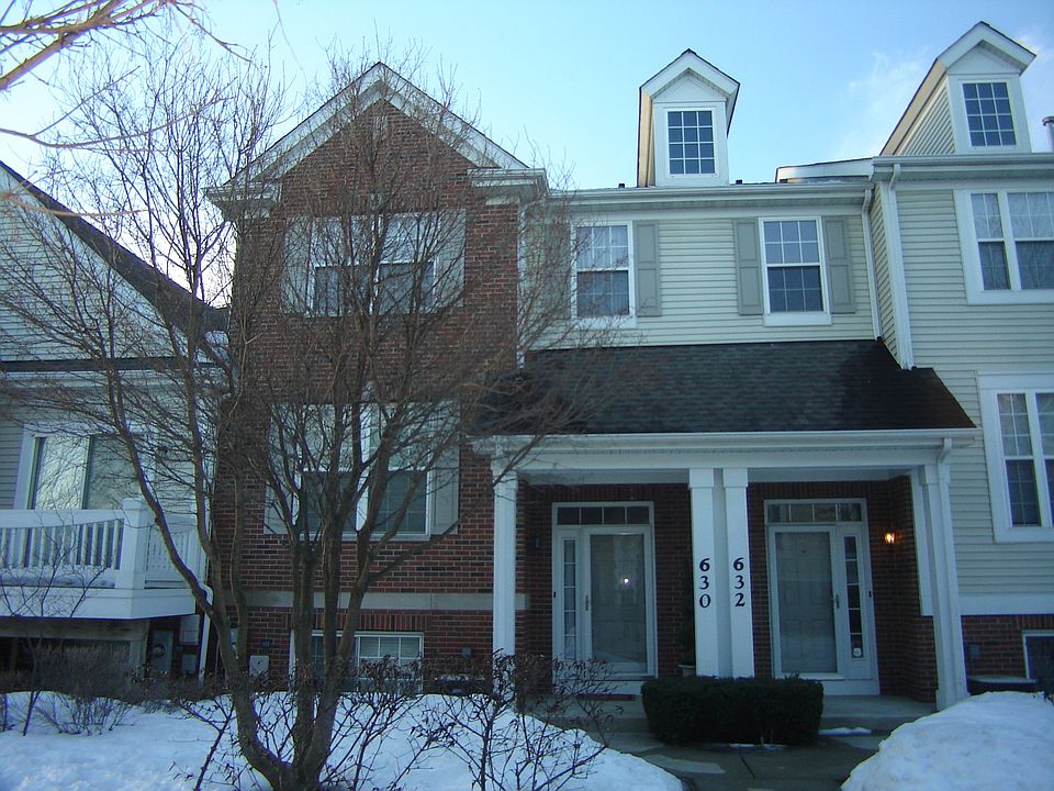 1st image of 630 N Hidden Prairie Ct