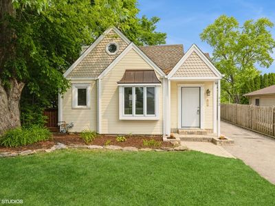 412 Briar Rd, Island Lake, IL, 60042