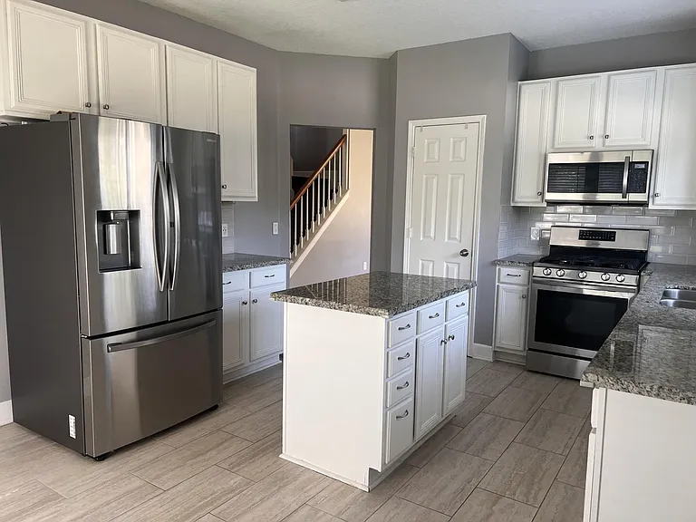9327 Restover Ln — Photo 10
