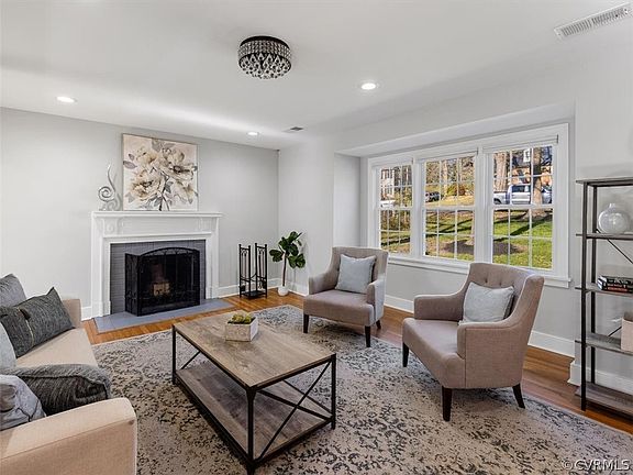 3rd image of 4235 Wyncliff Dr