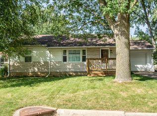 1240 Northview Dr, Marion, IA 52302