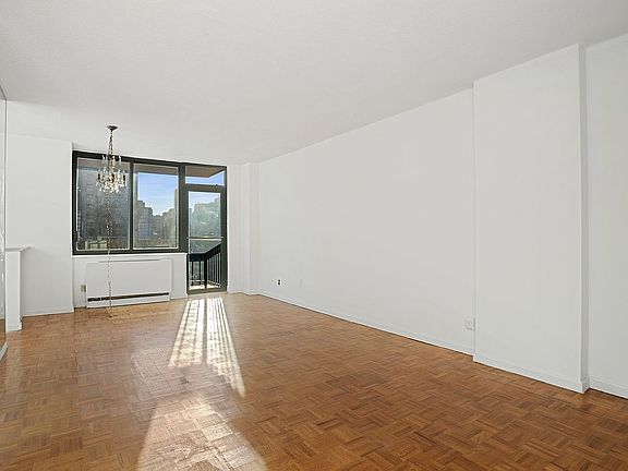 4th image of 403 E 62nd St APT 17A