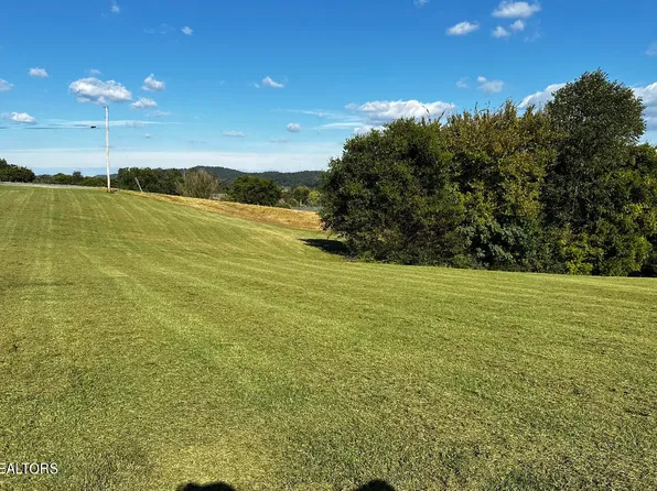 5 Yorkshire Ct, Jefferson City, TN 37760