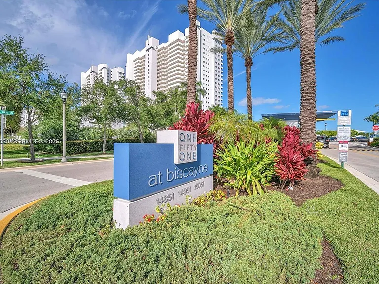 15051 Royal Oaks Ln #101 — Photo 31