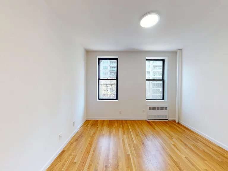 1441 York Ave #5FS — Photo 5