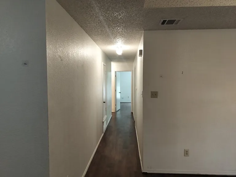 6300 Mark Ct — Photo 5