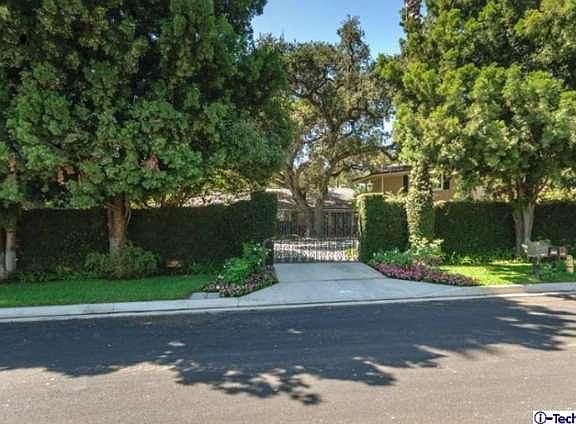 2nd image of 4429 Woodleigh Ln