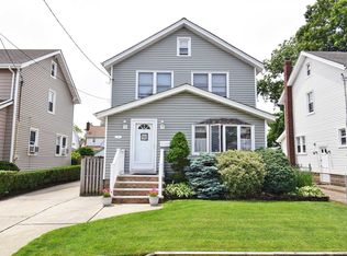 94 E Maujer St, Valley Stream, NY 11580