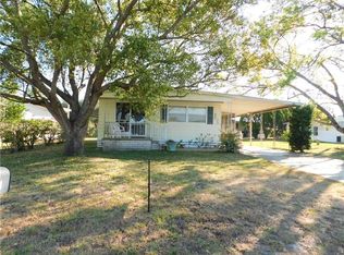 5404 Flint St, Zephyrhills, FL 33542