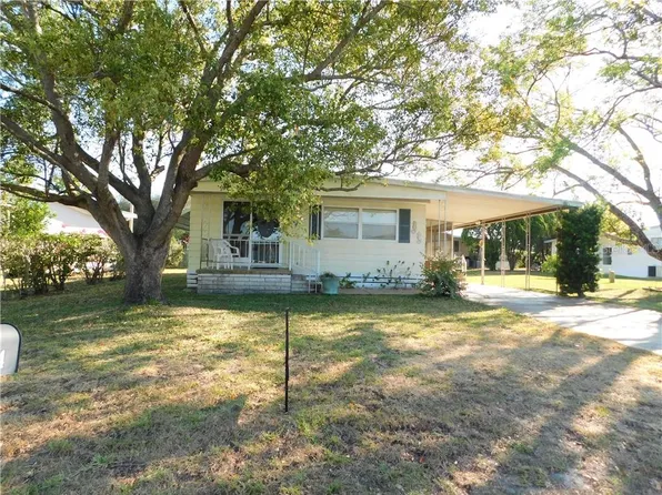 5404 Flint St, Zephyrhills, FL 33542