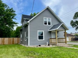 2326 Latham St, Rockford, IL 61103