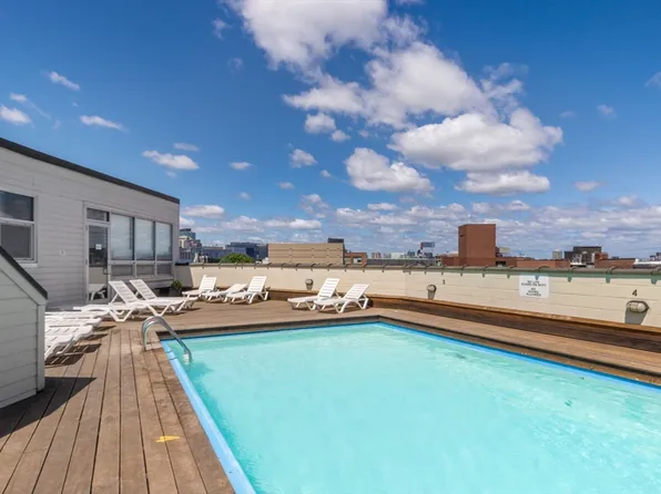 12 Stoneholm St APT 313, Boston, MA 02115