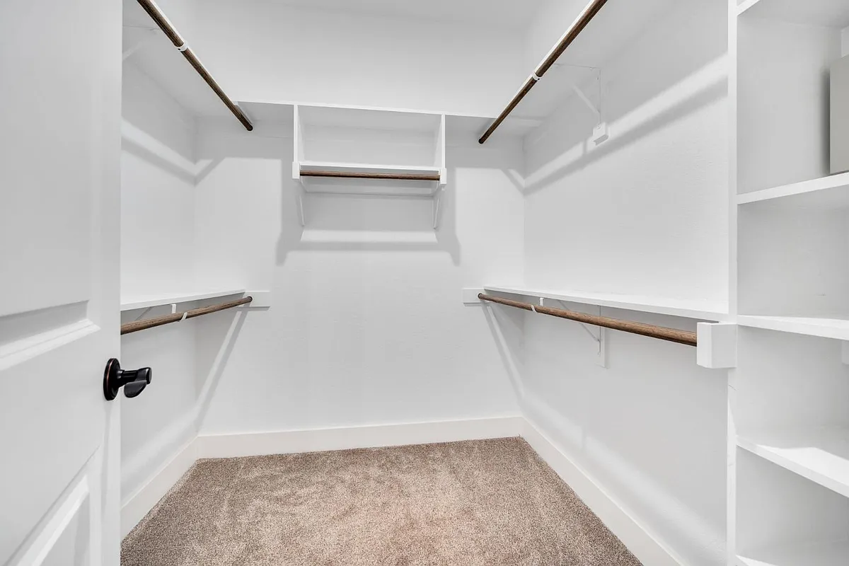 Unit Photo - 500 Woodside Trl