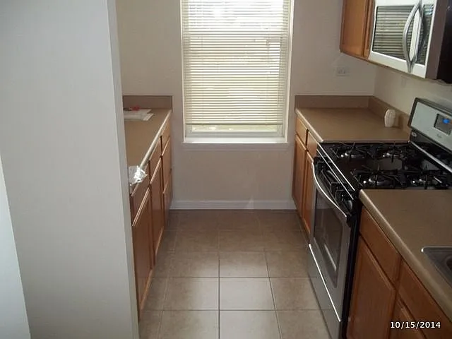 17 W 35th St #408 — Photo 2