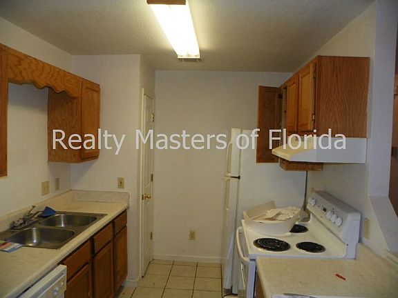 4th image of 605 N 61st Ave APT B