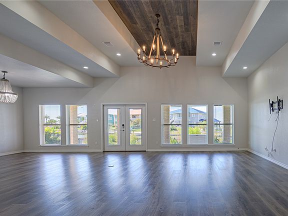 5th image of 30 Peets Bend Dr