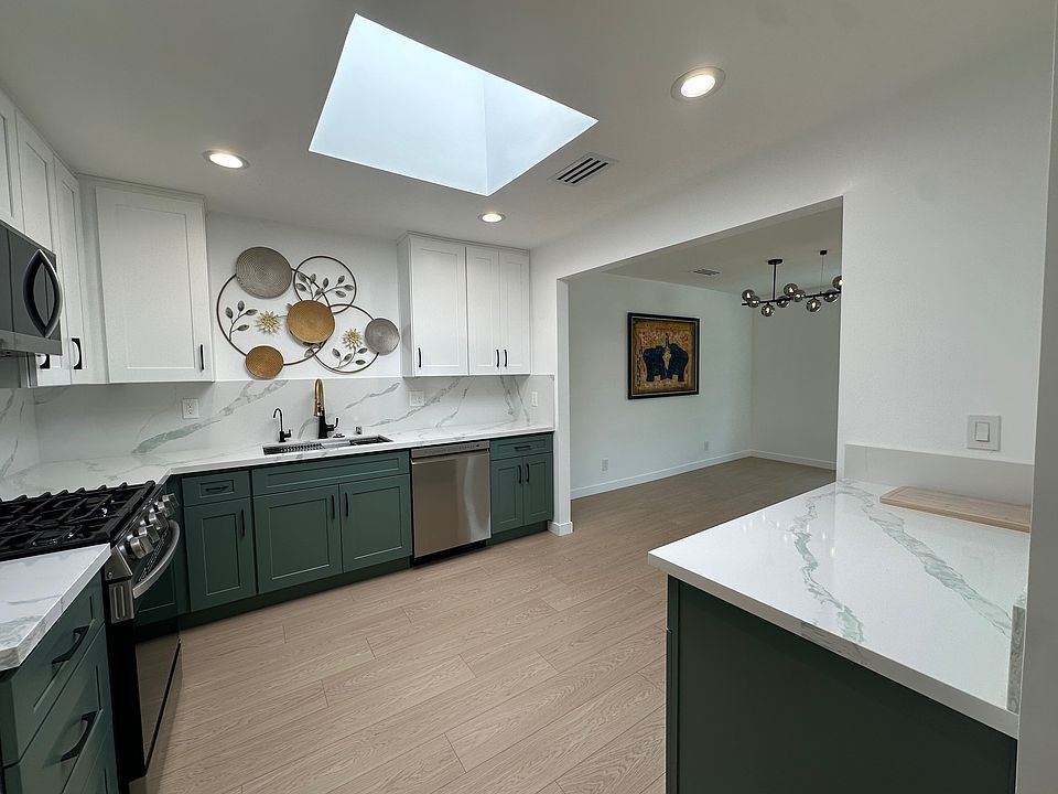 1st image of 1611 E Glenoaks Blvd #1/5